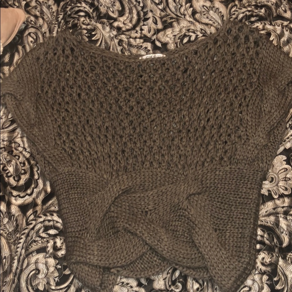 Knitted short sleeve dress shirt